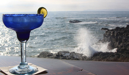 Margaritas, beer on tap, full bar at Splash Cantina, Rosarito Beach